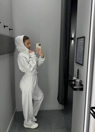 Спортивні костюми із приталеною зіпкою4 фото