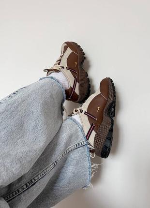 Кроссовки jacquemus x nike air humara 'brown'7 фото