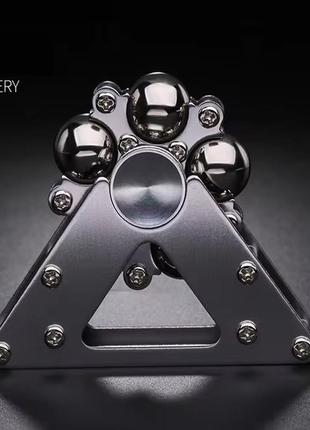 Антистресс спиннер ufo из металла на подставке edc