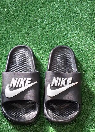 Шльопанці від nike чоловічі або на хлопця підлітка