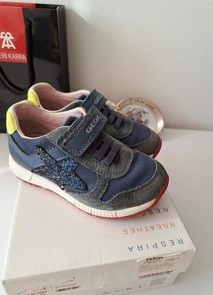 Кроссовки geox для девочки 25р