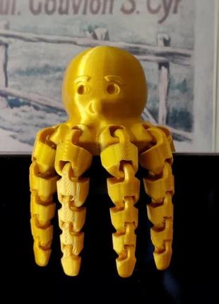 Іграшка восьминіг надрукована на 3d-принтері. 3