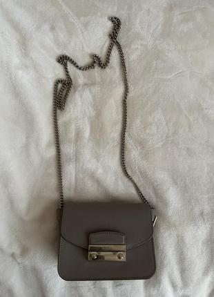 Сіра сумочка через плече furla.оригінал.3 фото