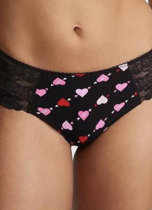 Трусики victoria’s secret pink бесшовные чики с сердцами