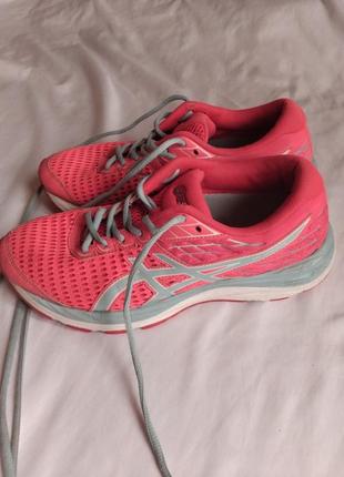Кроссовки asics