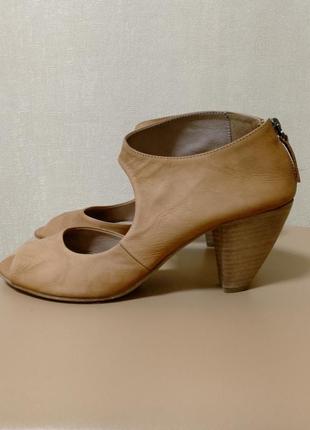 Итальянские кожаные босоножки el.2 фото
