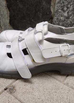 Рабочие кожаные сандалии, босоножки нижняя