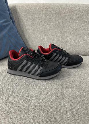 Кросівки bonote