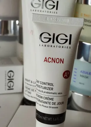 Acnon day control moisturizer gigi  денний зволожуючий крем