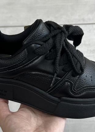 Стильні кеди, в наявності