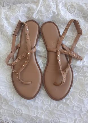 Шкіряні босоніжки розмір 35 устілка 22,5 см