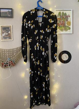Платье макси в цветочки длинное