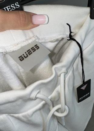 Guess брюки оригинальные брендовые брюки джоггеры белые7 фото