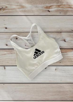 Білий спортивний топ adidas для фітнесу зали
