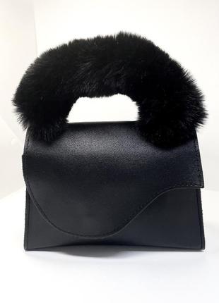 Стильна чорна жіноча сумка на плече крос боді штучне хутро екошкіра золотистий ланцюжок2 фото