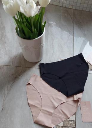 Безшовний комплект білизни