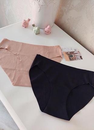 Безшовний комплект білизни