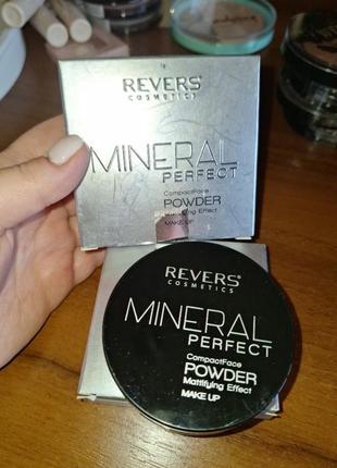 Revers mineral perfect compact face powder1 фото