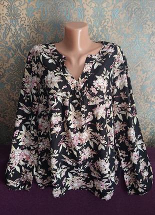 Красивая блуза в цветы большой размер батал 48/50