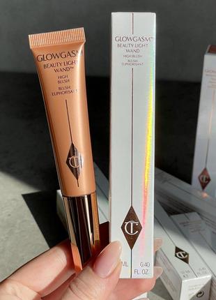 Кремові рум'яна charlotte tilbury glowgasm beauty light wands (peachgasm) 12 ml
