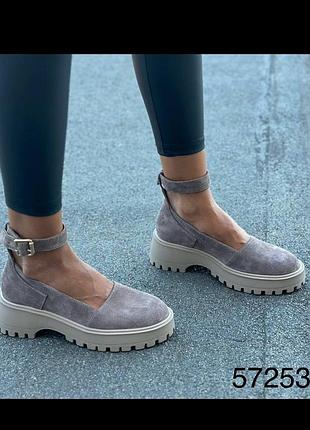 Туфли женские с ремешком из натуральной замши 57253