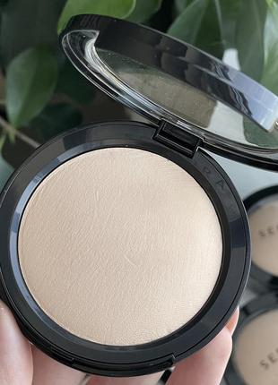 Запечена фінішна пудра з невагомим легким покриттям sephora microsmooth multi-tasking baked face powder foundation (15 nude) 8 g