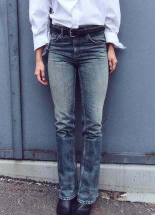 Джинси trf bootcut із середньою посадкою