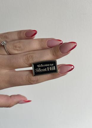 Пин значок металлический брошка welcome to silent hill enamel pin herror