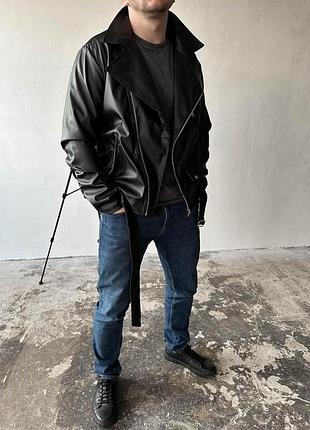 Кожаная куртка (косуха) черная для мужчин на осень очень удобная плотное высокое качество