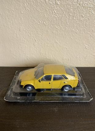 Иж - 19 маштабная модель автомобиля 1:43