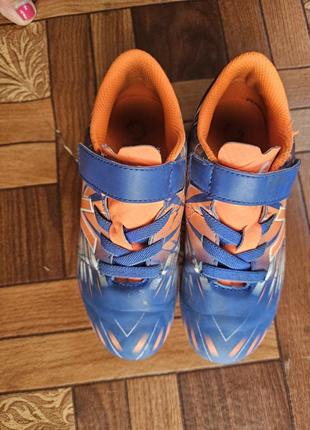 Кроссовки бутсы