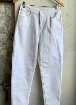 Белые джинсы tommy hilfiger2 фото