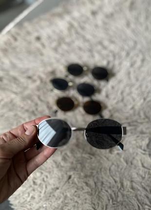 Солнцезащитные очки