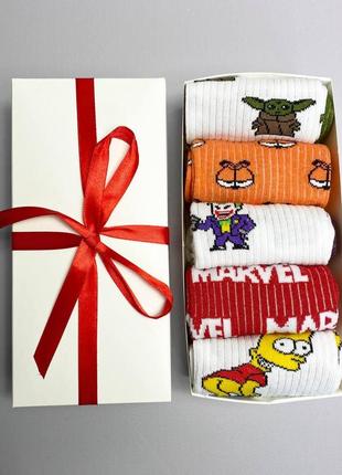 Бокс чоловічих високих шкарпеток 40-45 на 5 пар "супергерої marvel" у подарунковій коробці