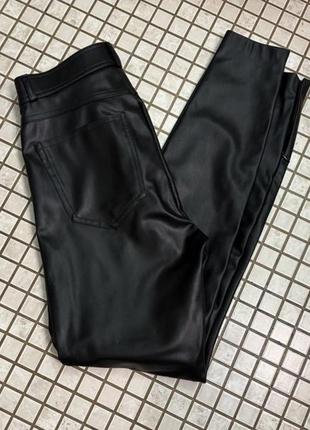 Кожаные брюки zara