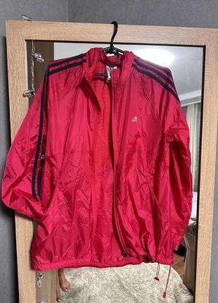 Дуже крута спортивна куртка вітровка adidas❤️❤️