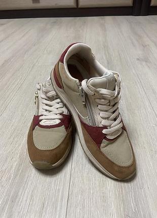 Кроссовки нат.замшевые 36р