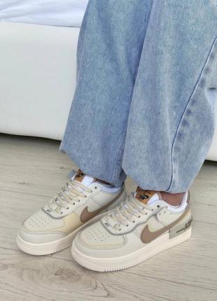 Женские кроссовки nike/ осенние женские кроссовки / демисезонные / весенние, летние, осенние / текстиль, кожа, замша /2 фото