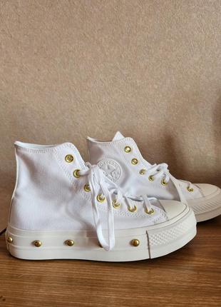 Кеди converse chuck taylor all star lift
женские цвет белый