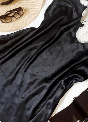 Элегантная ночная рубашка из сатина черного цвета большого размера. батал