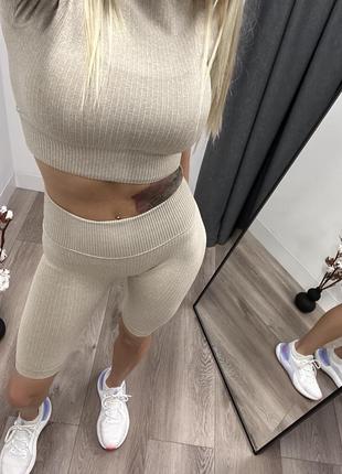 Комплект 3 в 1 спортивний костюм безшовний легінси топ лонгслів в рубчик лосіни для зала фітнесу тренувань8 фото