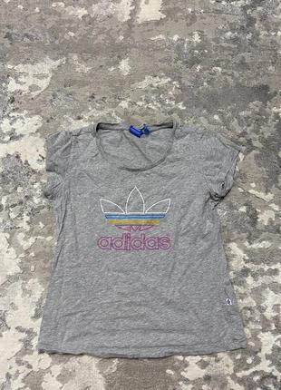 Спортивная женская футболка для спорта для бега adidas