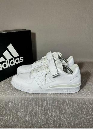 Оригінальні кросівки adidas forum low