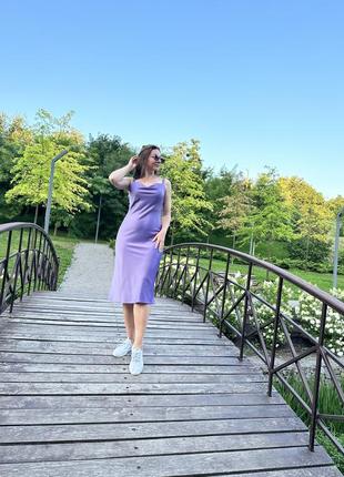 Сукня міді