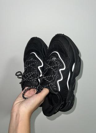 Кроссовки adidas ozweego