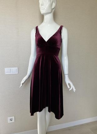 Изысканное бархатное платье new look
