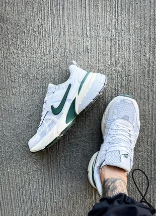 Кросівки nike v2k run white platinum tint 8