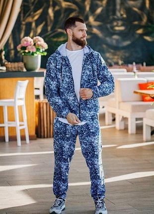 Костюм спортивный