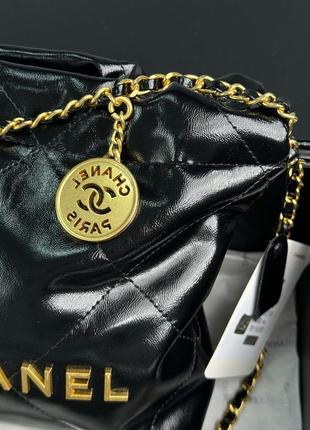 Сумка в стиле chanel black quilted calfskin mini 22 bag gold hardware7 фото