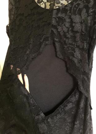 Чорна мереживна сукня з вирізом на спині6 фото